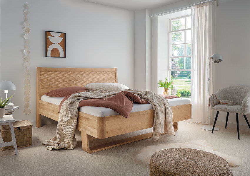 Zirbenbett mit Kopfhaupt Donau und Bettrahmen Smile Zirbenbett mit Kopfhaupt Donau und Bettrahmen Smile